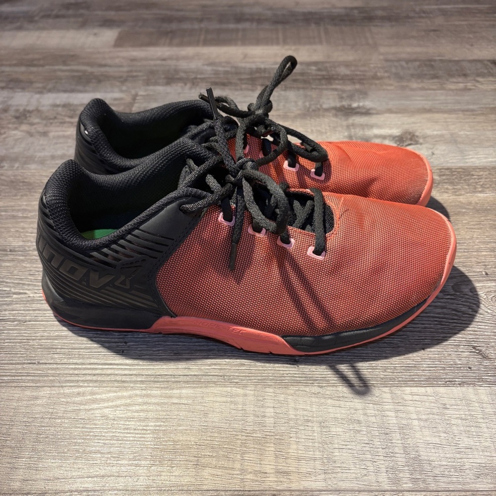 Inov-8 F-Lite 270 Cross Training Shoe Size Mens 8.5 Womens 10 Black and Salmon